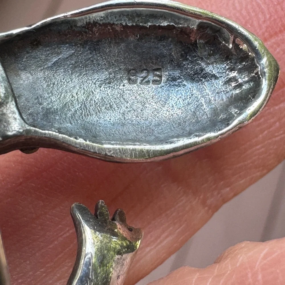 5.5” Silver Lizard Brooch with Marcacites - Picture 5 of 15